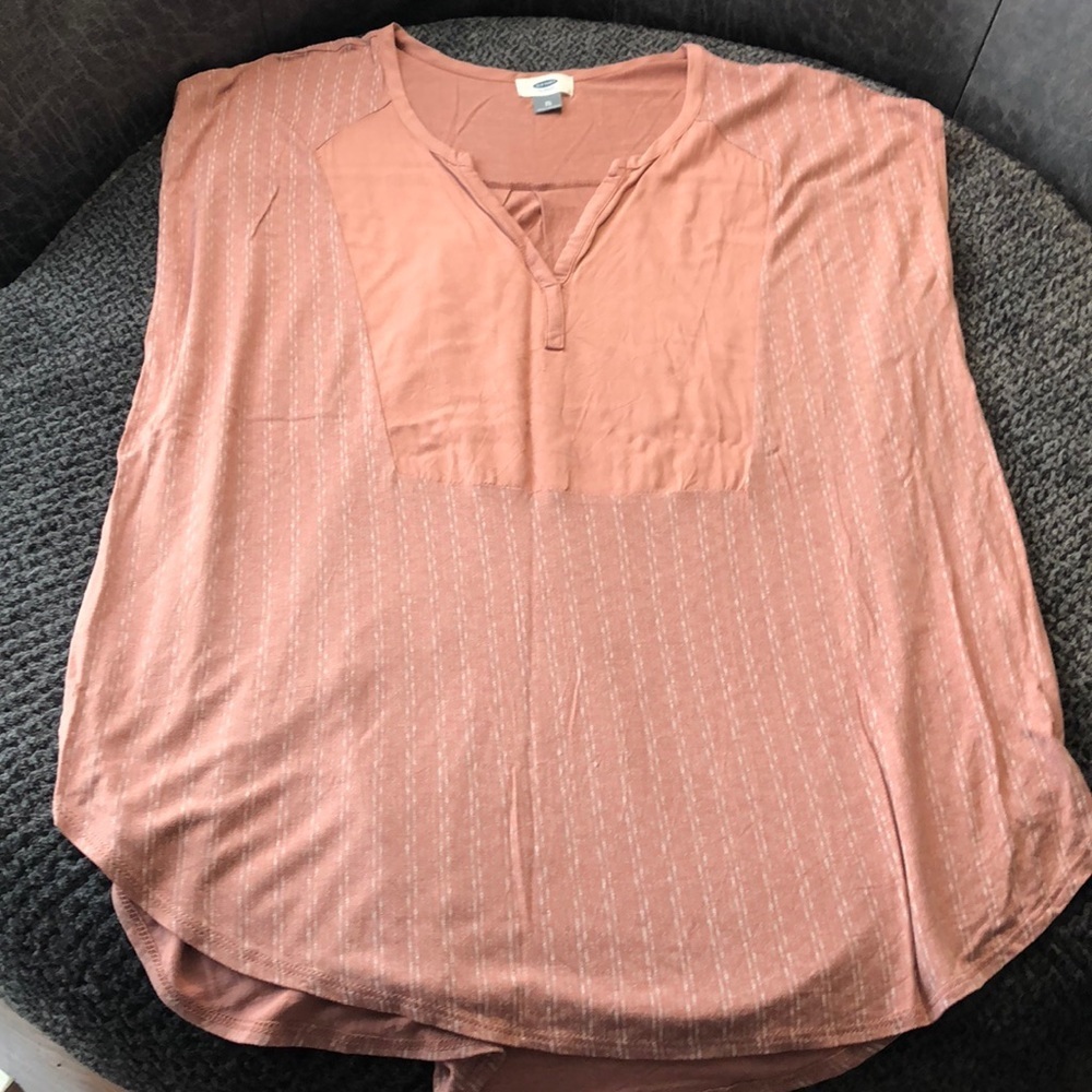 🎉4 for $20 Old Navy sleeveless blouse